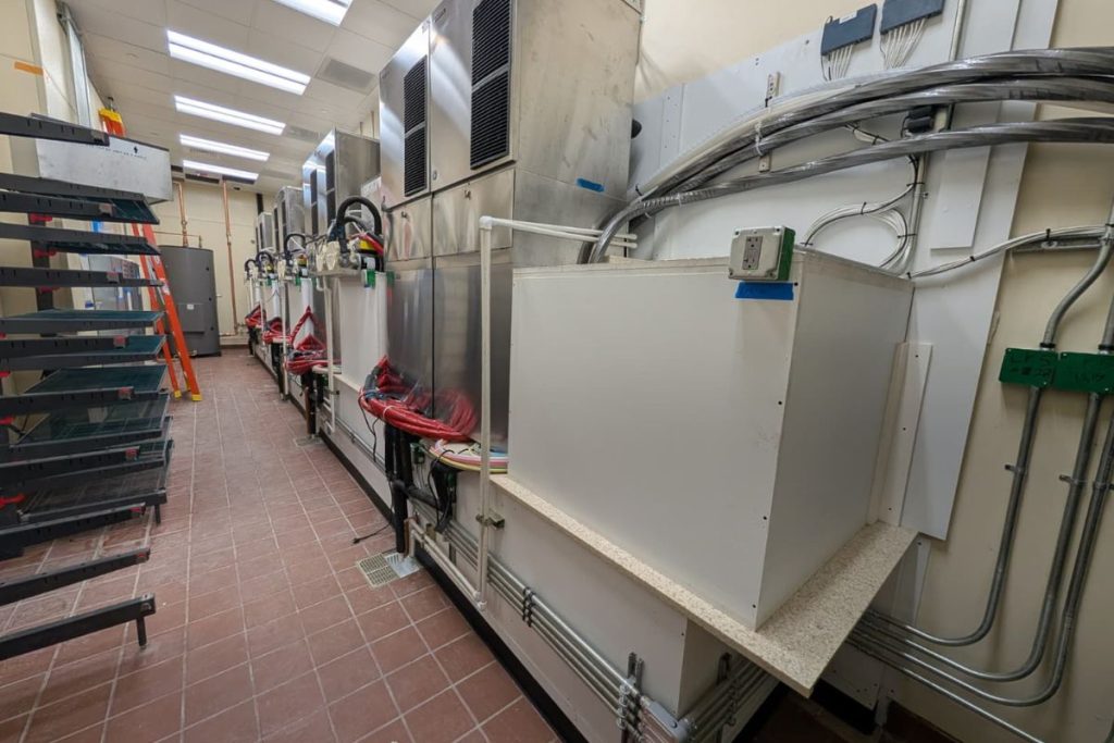 Commercial ice machine installation and commercial refrigeration systems setup in Phoenix by professional HVACR technicians.